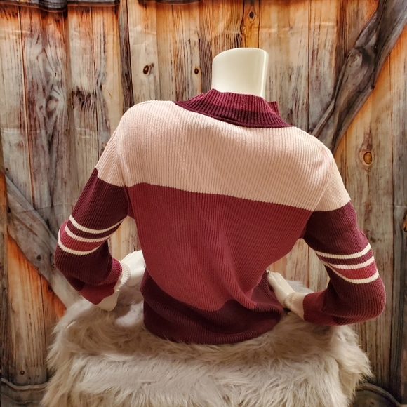 Multicolored pinks and purples sweater - Picture 2 of 3